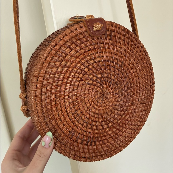 TROPIC// Brown Woven Crossbody Bag - Picture 2 of 10
